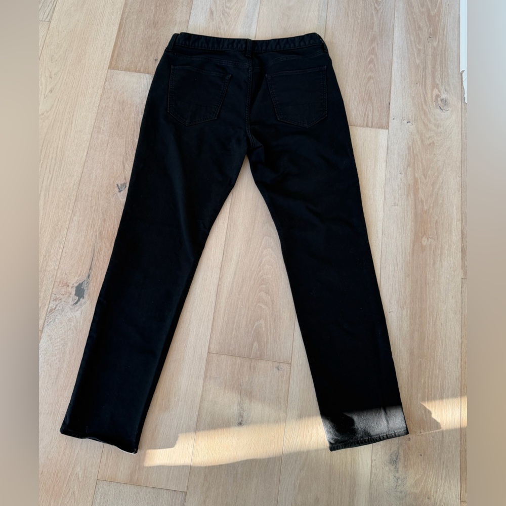 Banana Republic Men’s Slim Fit Black Travel Jeans - Picture 2 of 6